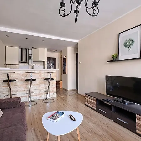Urbannest_pereca Апартаменты *
